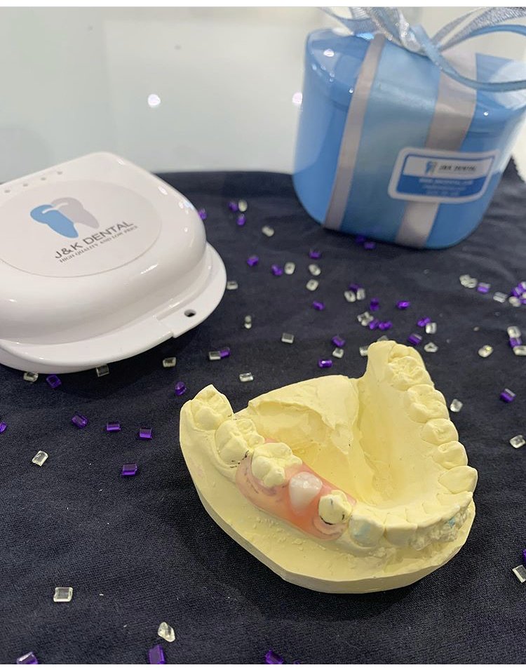 Dental model with completed case